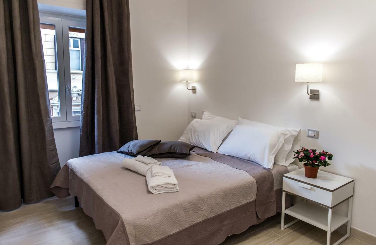 Mr. Charlie Brown Guest house Rome
